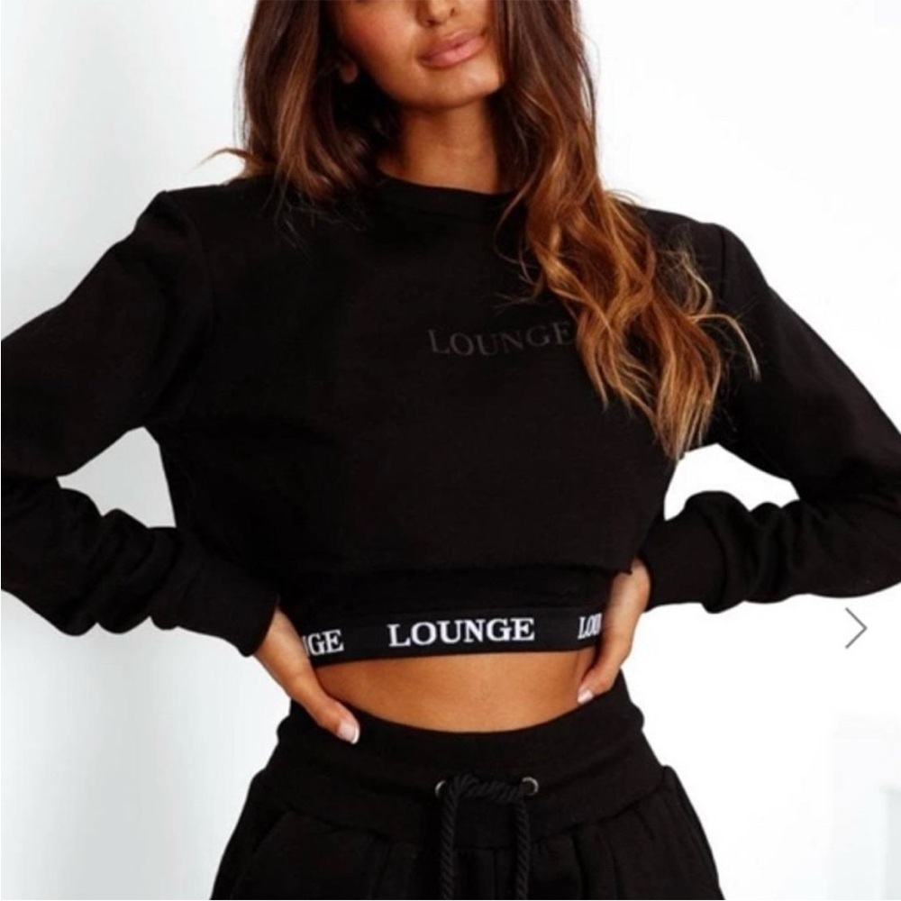 Lounge Apparel Cropped‎ Crewneck Size Small